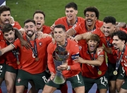 开云平台-葡萄牙队以强大实力击败对手的简单介绍