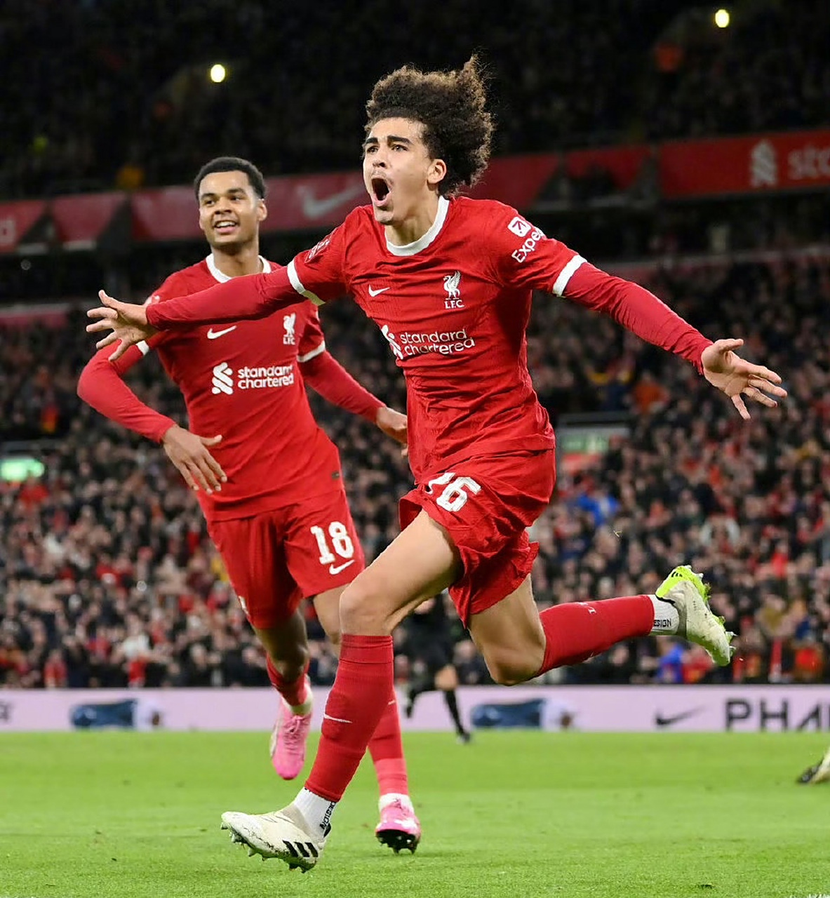 日本完胜利物浦,卡塞米罗一己之力扛起全队的简单介绍 日本完胜利物浦,卡塞米罗一己之力扛起全队的简单介绍