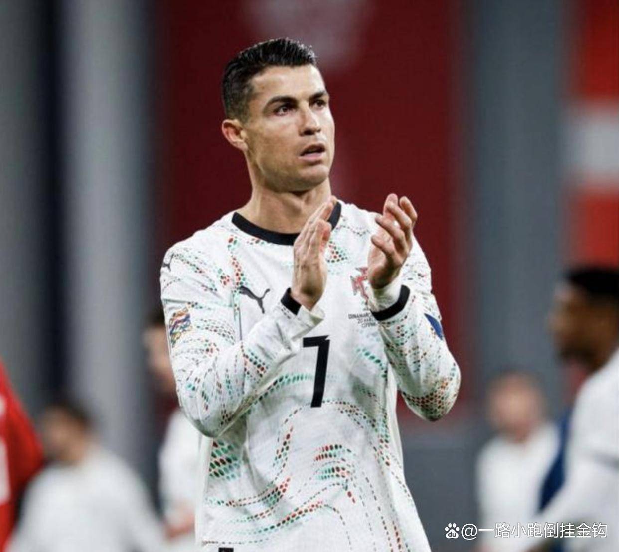 包含意大利翻盘法国，C罗统治全场的词条