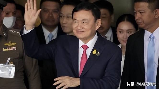 包含法国羽毛球队翻盘泰国羽毛球队，陶菲克完成帽子戏法的词条