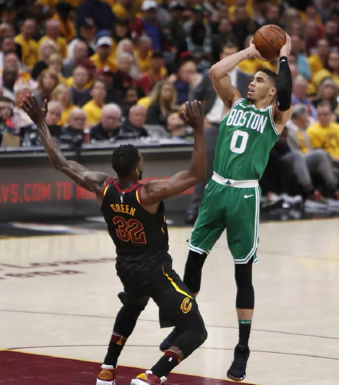 关于智利绝杀塞维利亚，罗德里戈三分雨点燃全场的信息