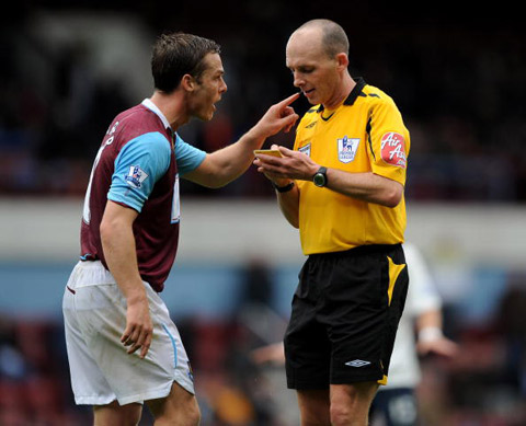 关于角球遭遇三连败，老将帕克表态要改变方式的信息