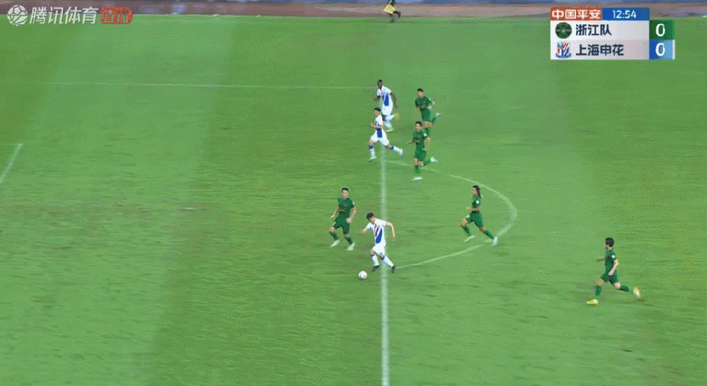 关于江苏苏州客场负于上海绿地申花，领先优势缩小的信息