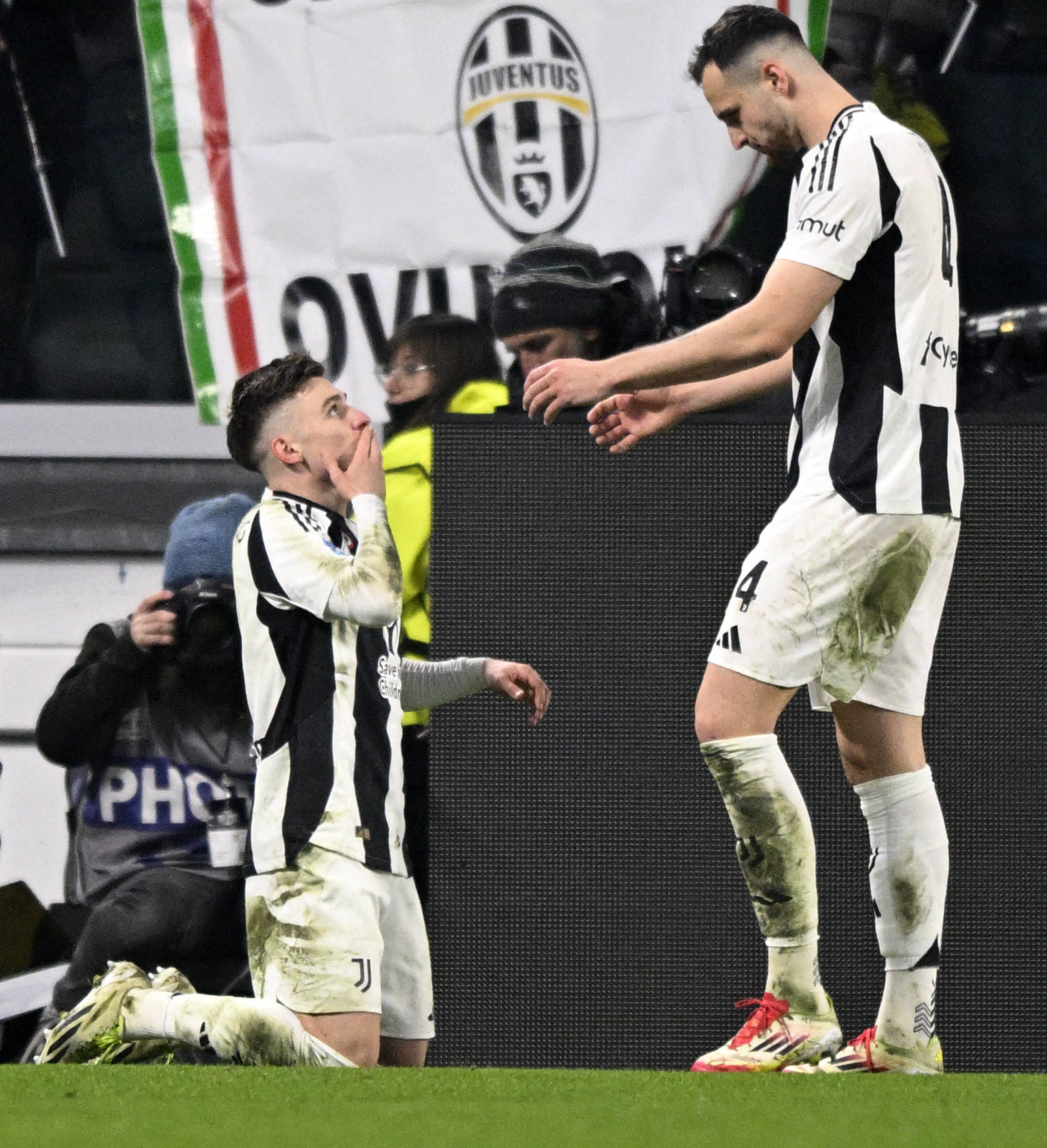 关于尤文图斯客场大胜，暂居意甲次席位置的信息