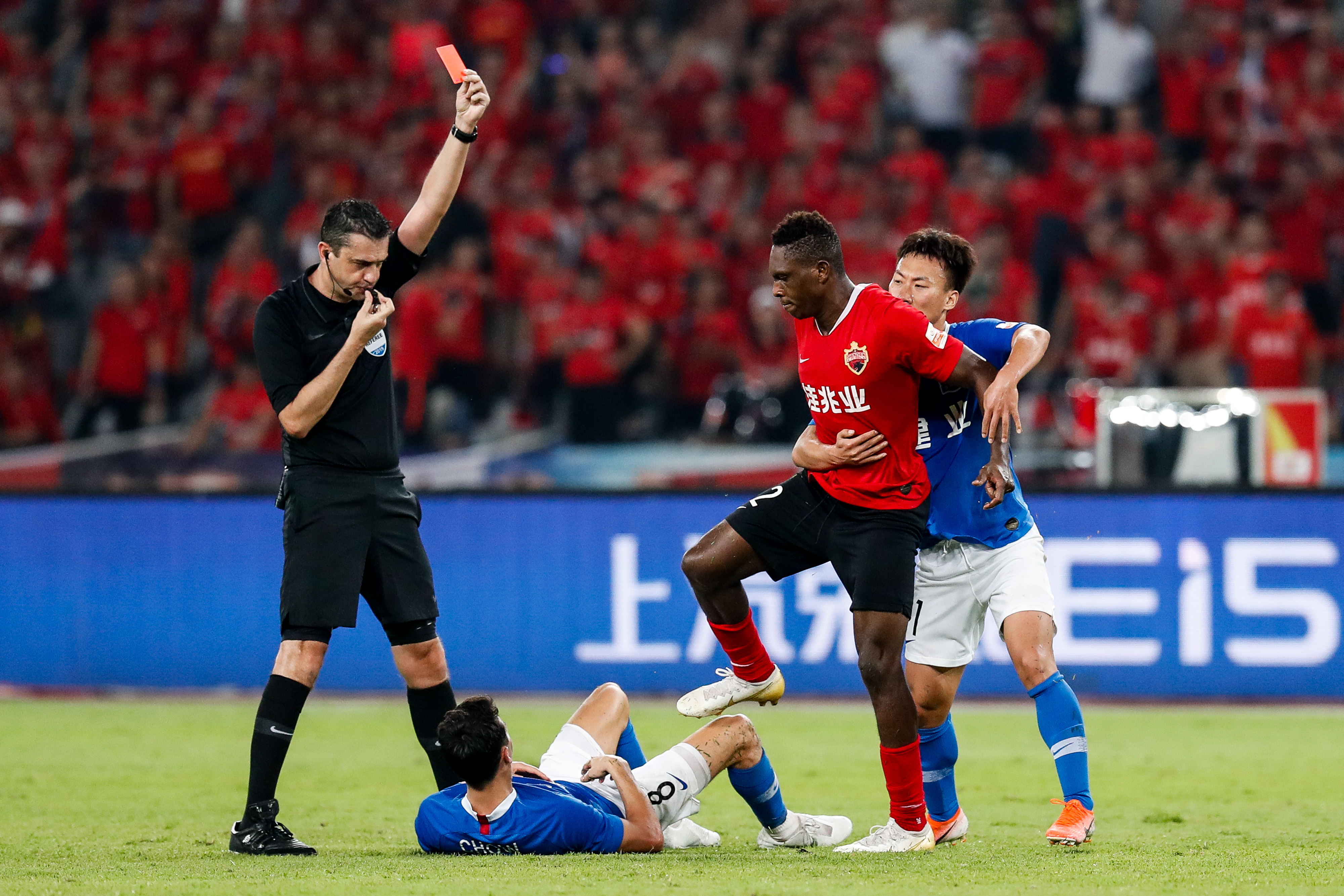 深圳佳兆业在周末比赛中夺得成功的简单介绍