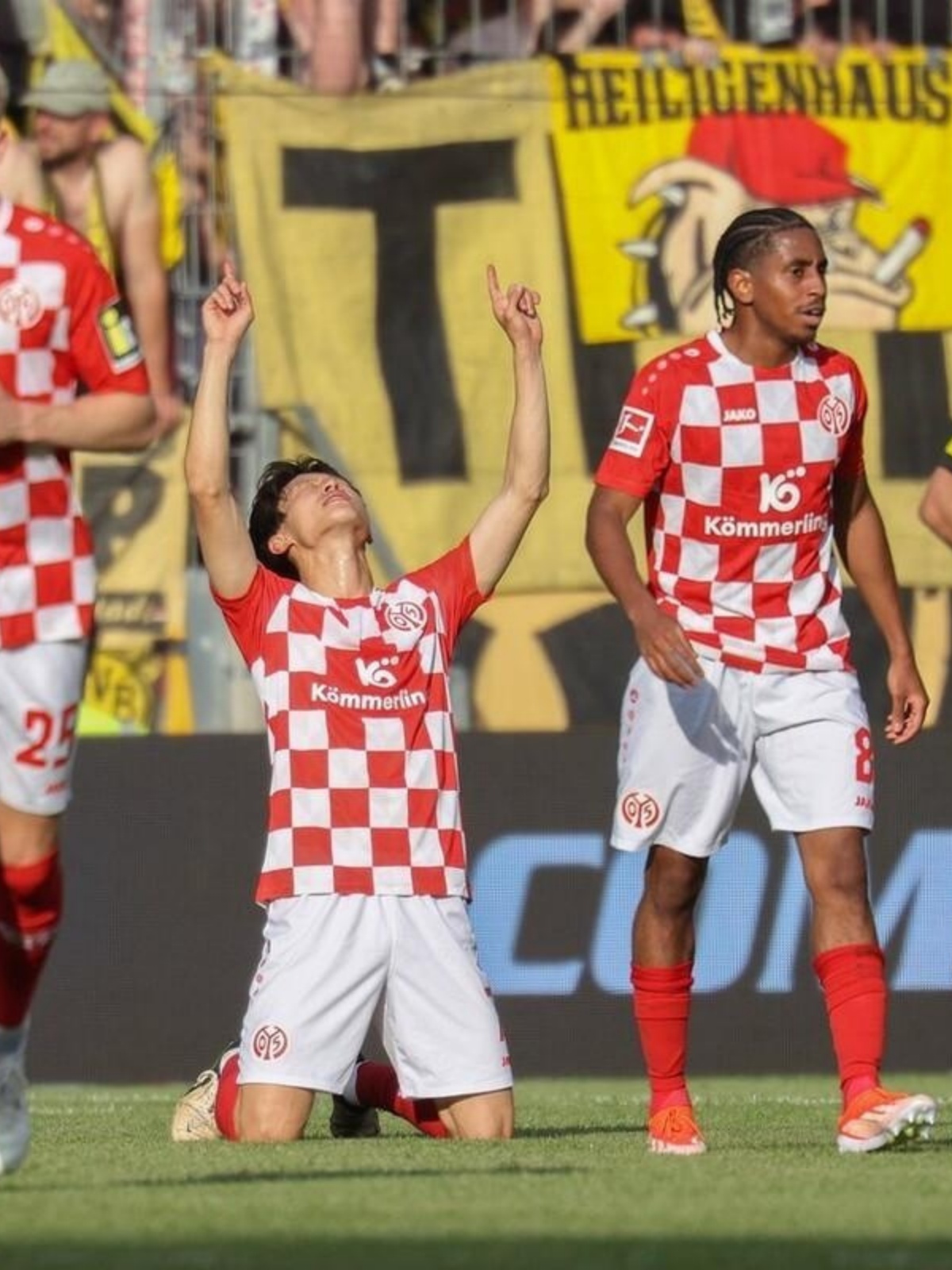 关于美因茨主场失利，保级形势严峻的信息