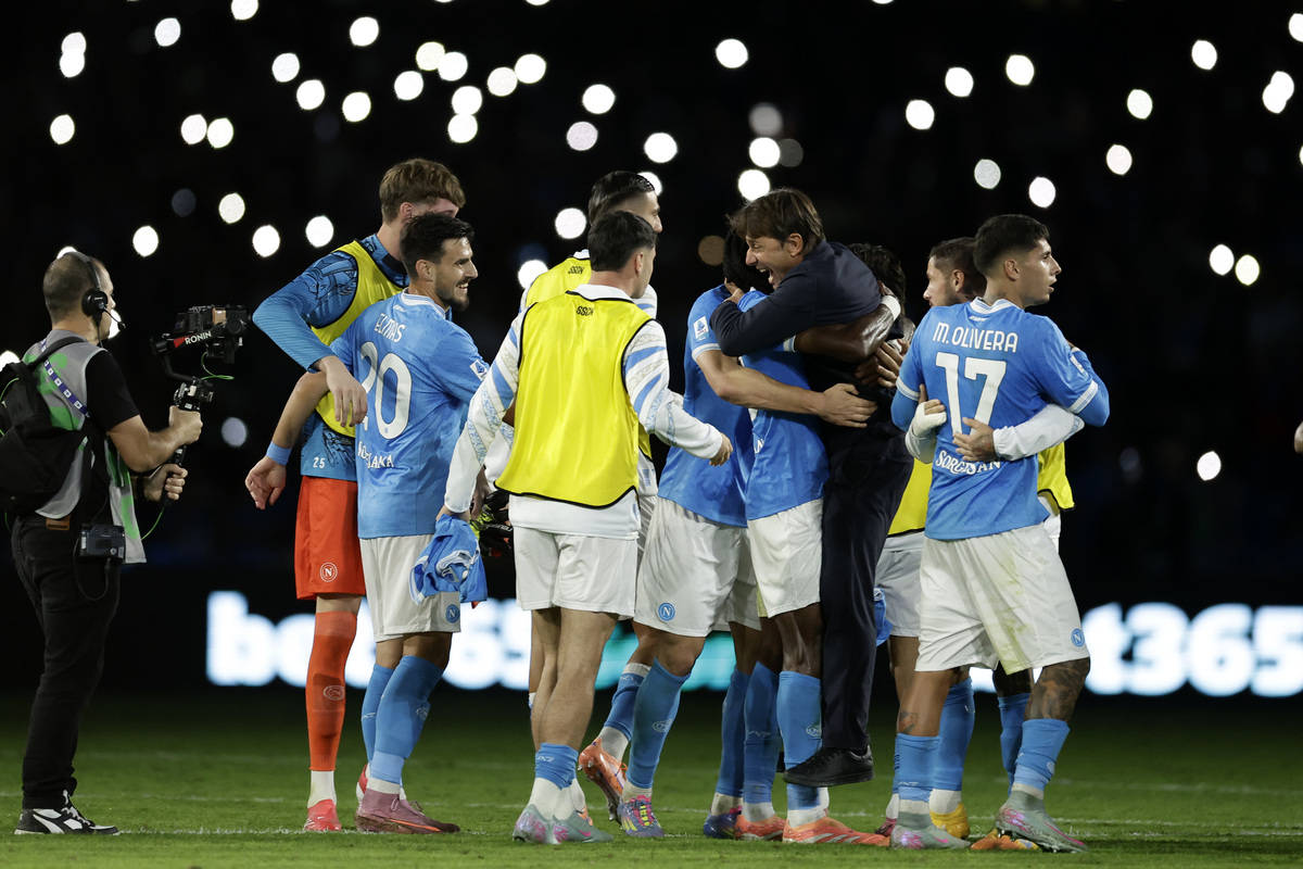 关于佛罗伦萨主场失利，莫雷诺梅开二度助球队获得荣誉的信息