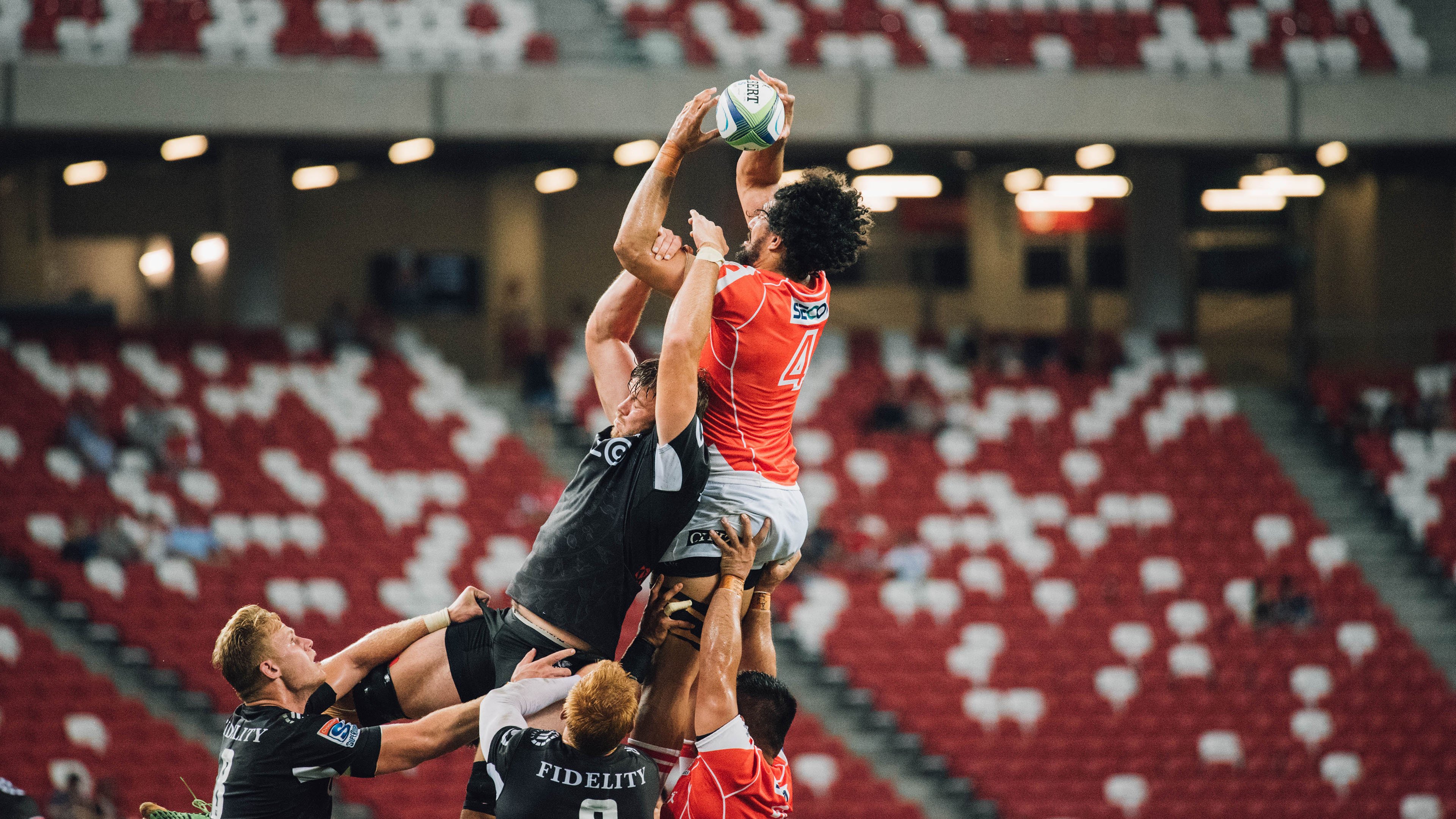 火箭全面压制公牛，伦纳德成为关键先生