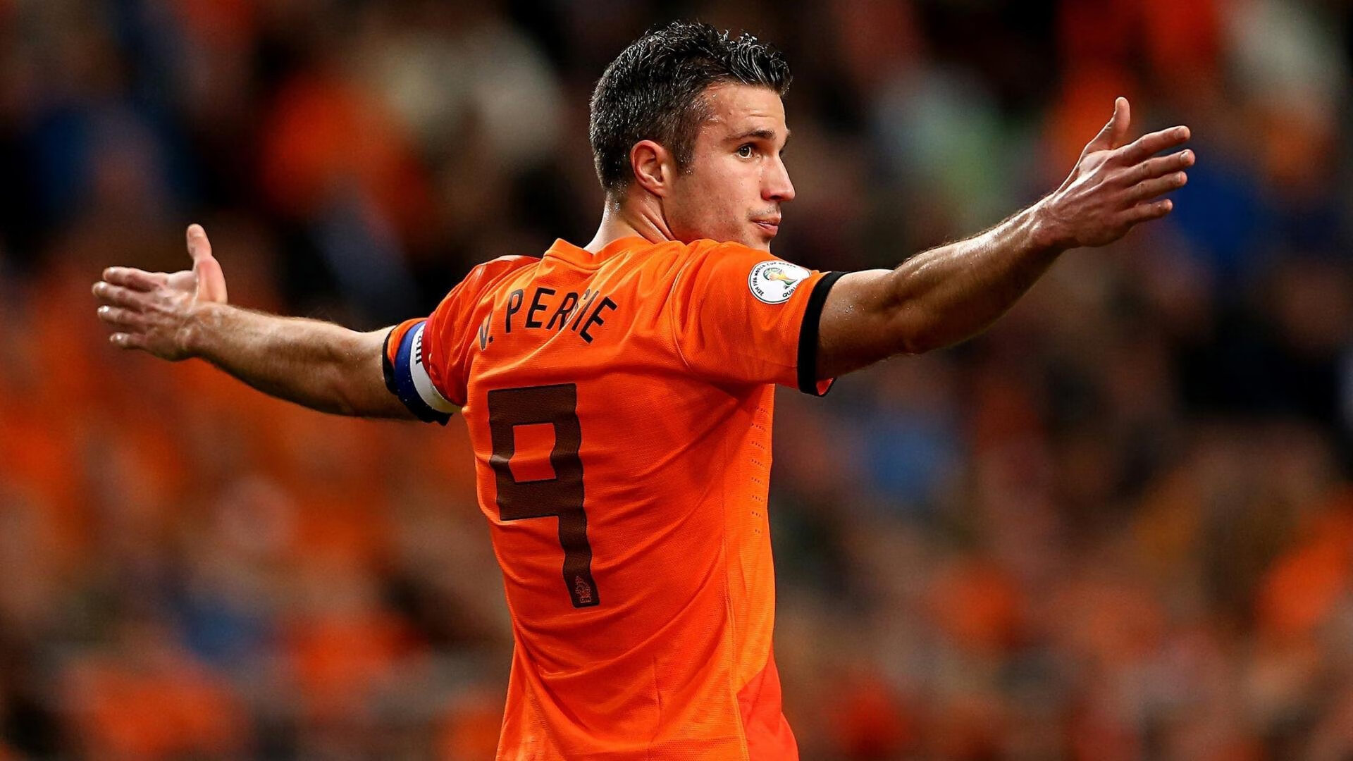 跨界传奇，当步行者封锁广东队，库里在欧冠决赛接管比赛