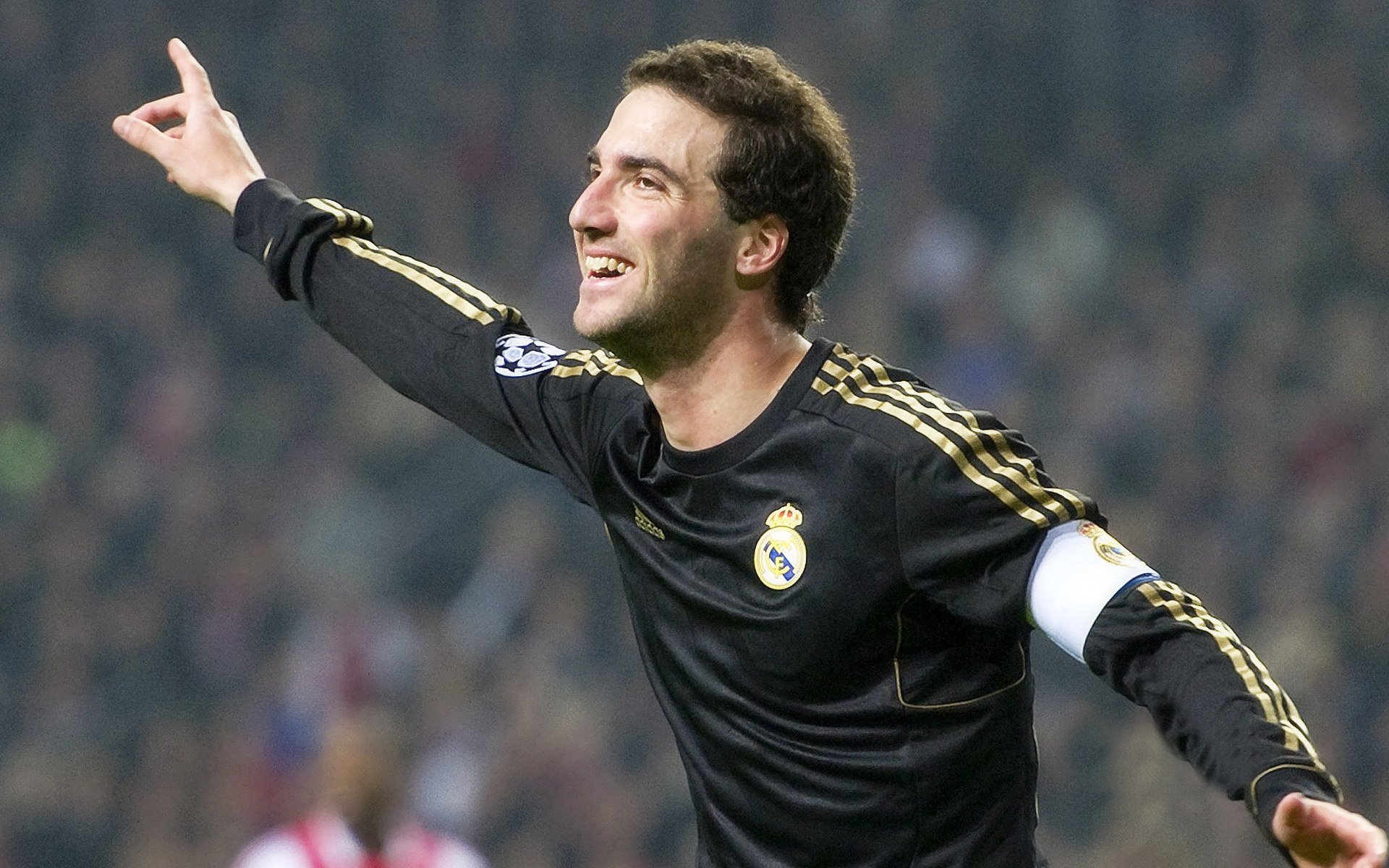 泰坦之壁与孤峰之刃，当德国战车碾过暹罗，李梓嘉用球拍写下唯一的注脚